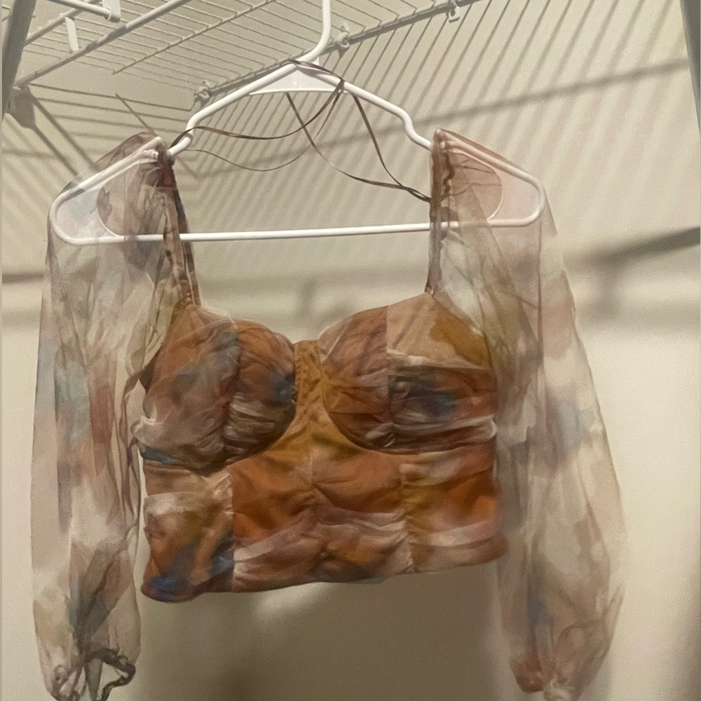 Cropped lace shirt